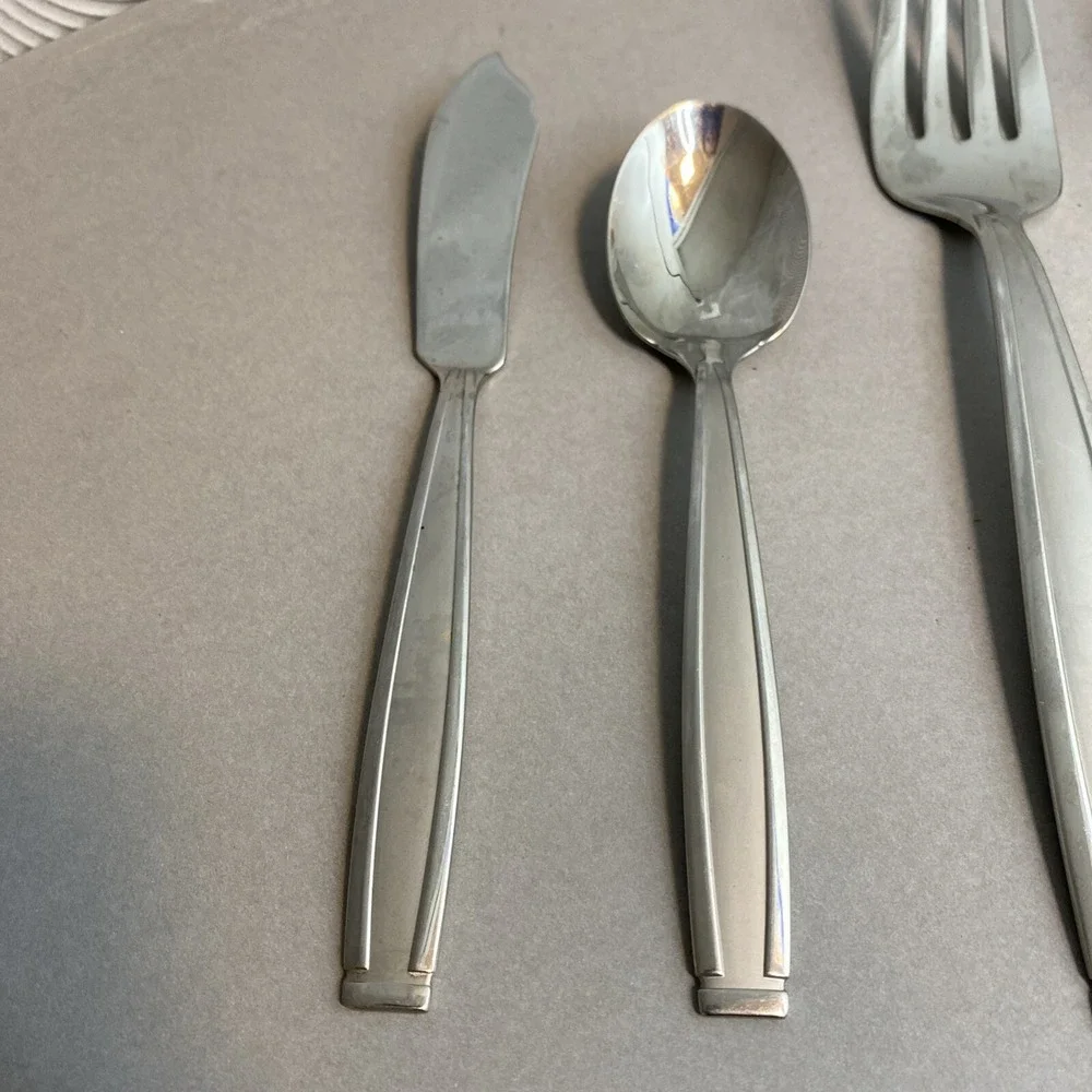 Oneida SATIN SHASTA Stainless 4 Piece Hostess‎ Set Serving Sugar Butter